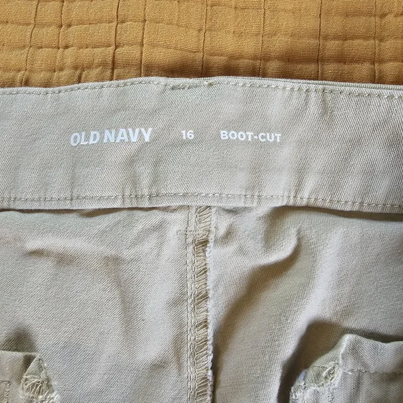Old Navy bootcut khaki pants - Picture 3 of 4